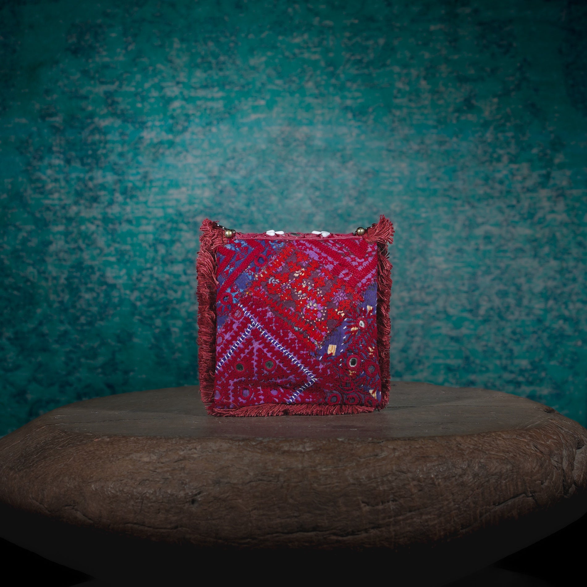 Burgundy Hichki Minion Clutch 010