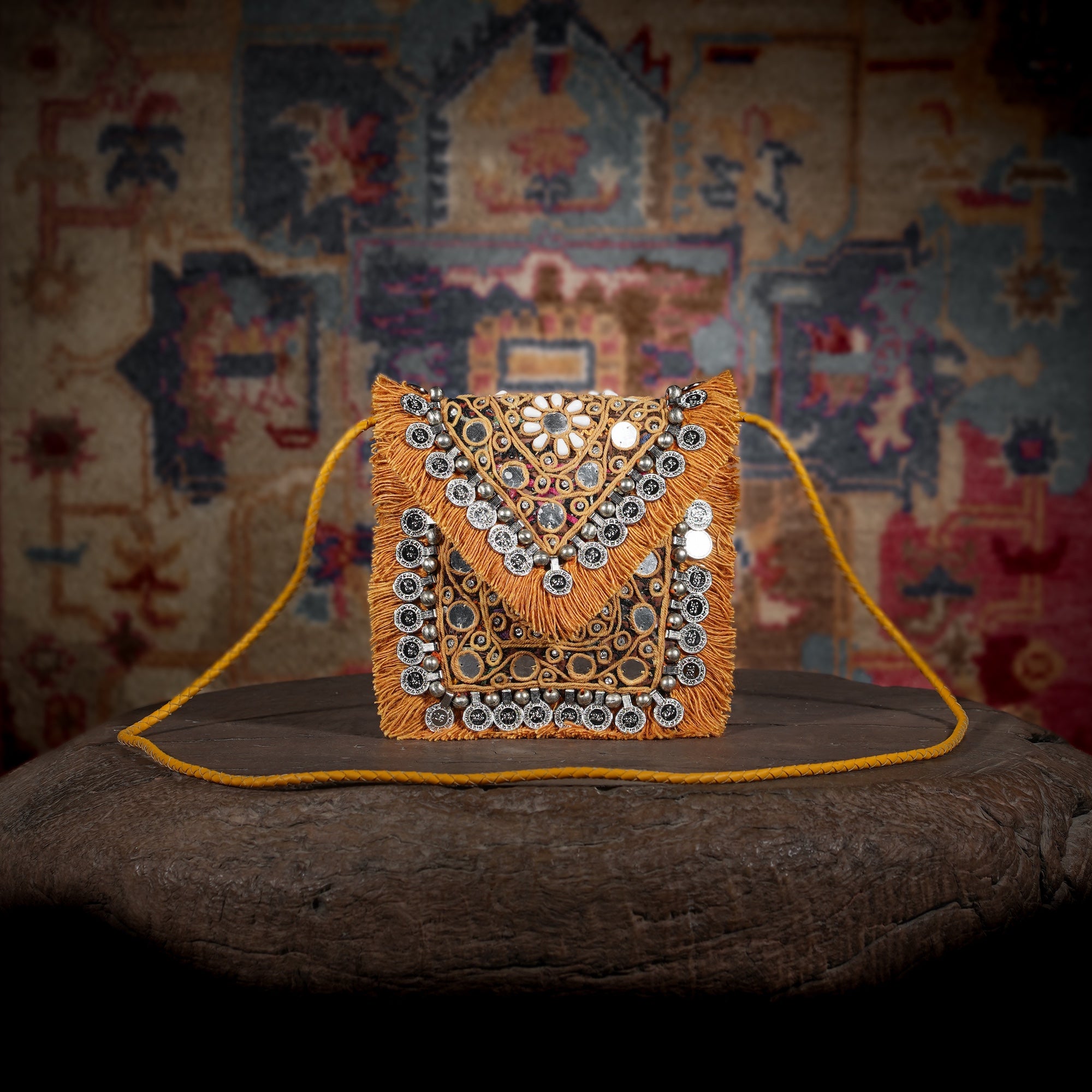 Coral Hichki Minion Clutch 001