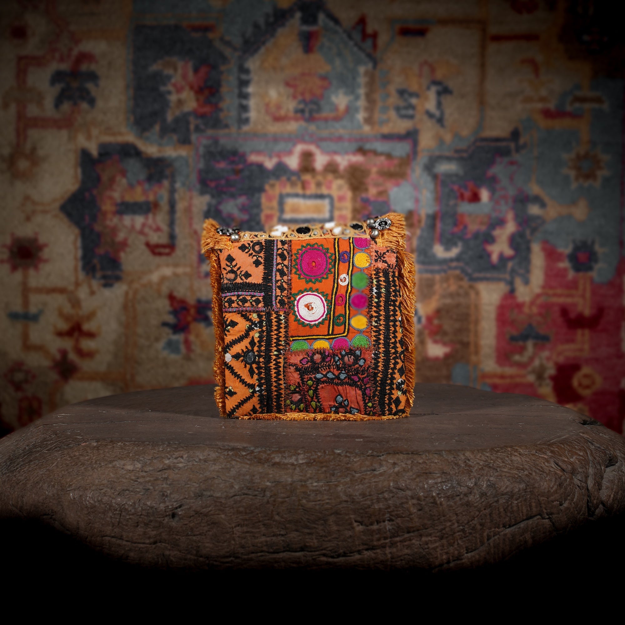 Coral Hichki Minion Clutch 006