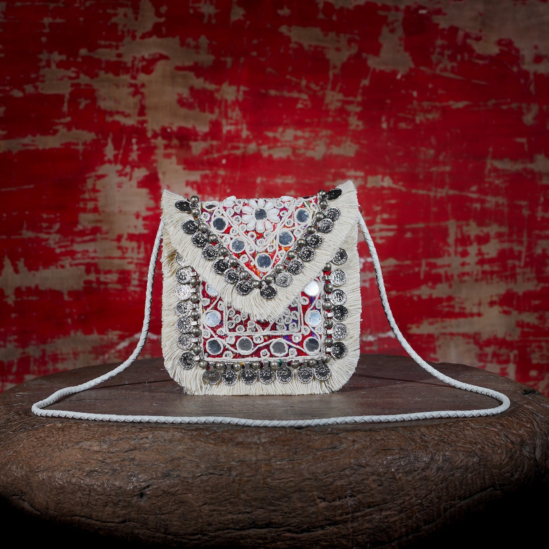 Off White Hichki Minion Clutch 006