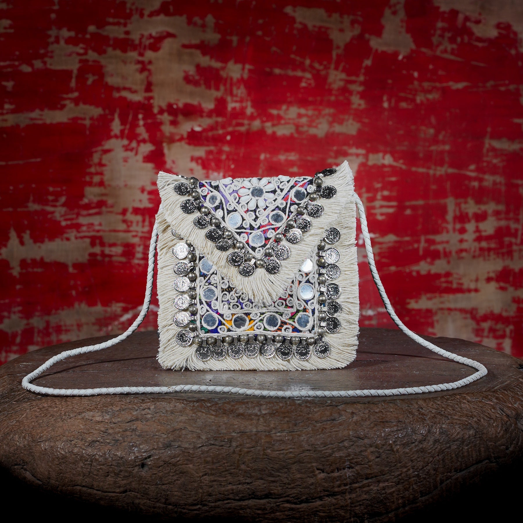 Off White Hichki Minion Clutch 015