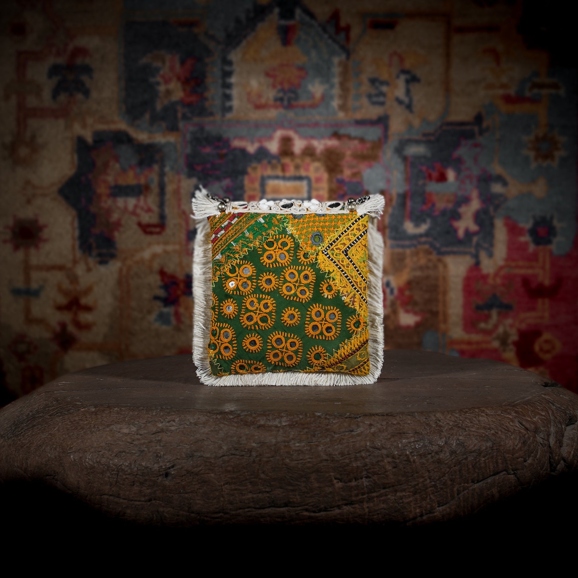 Off White Hichki Minion Clutch 018