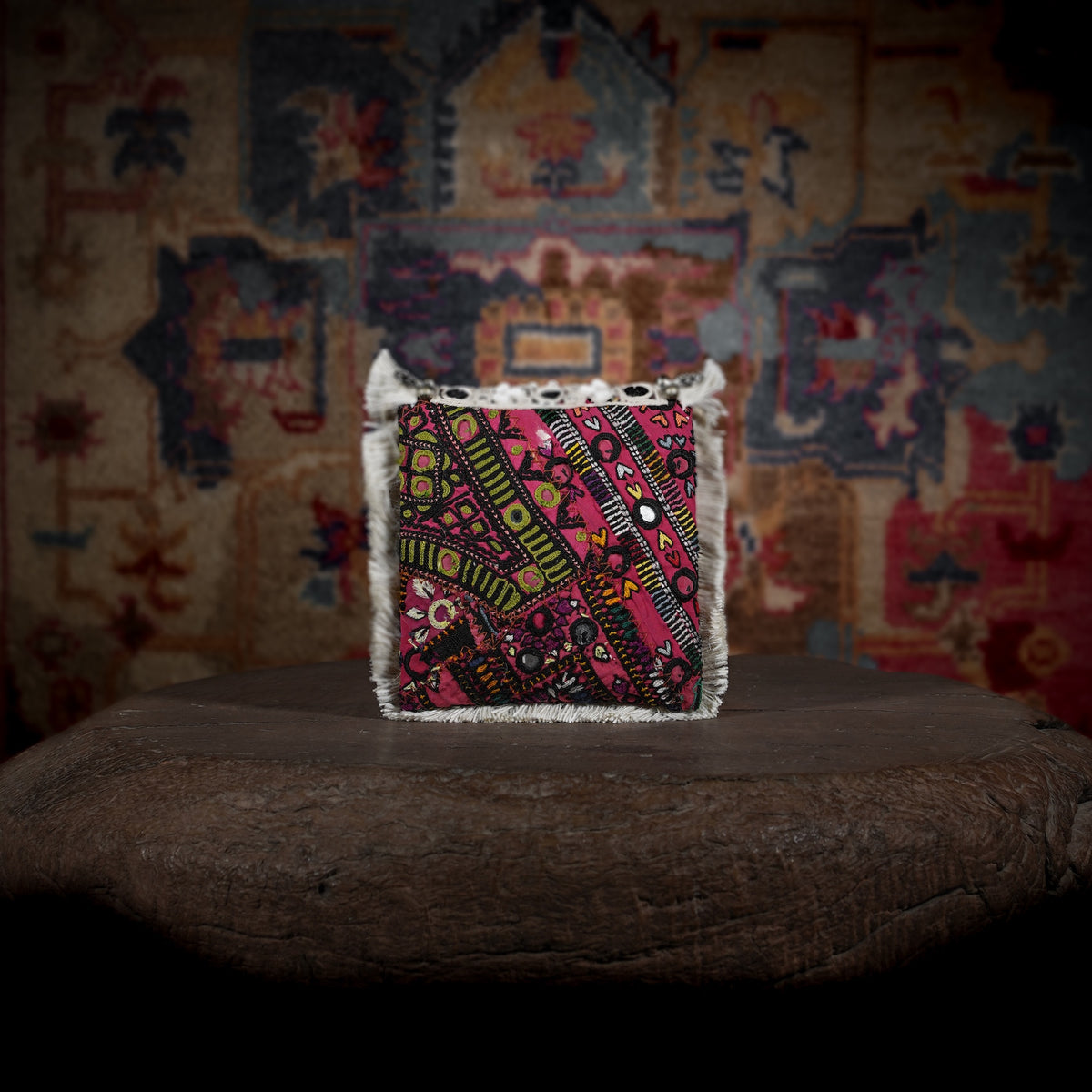 Off White Hichki Minion Clutch 019