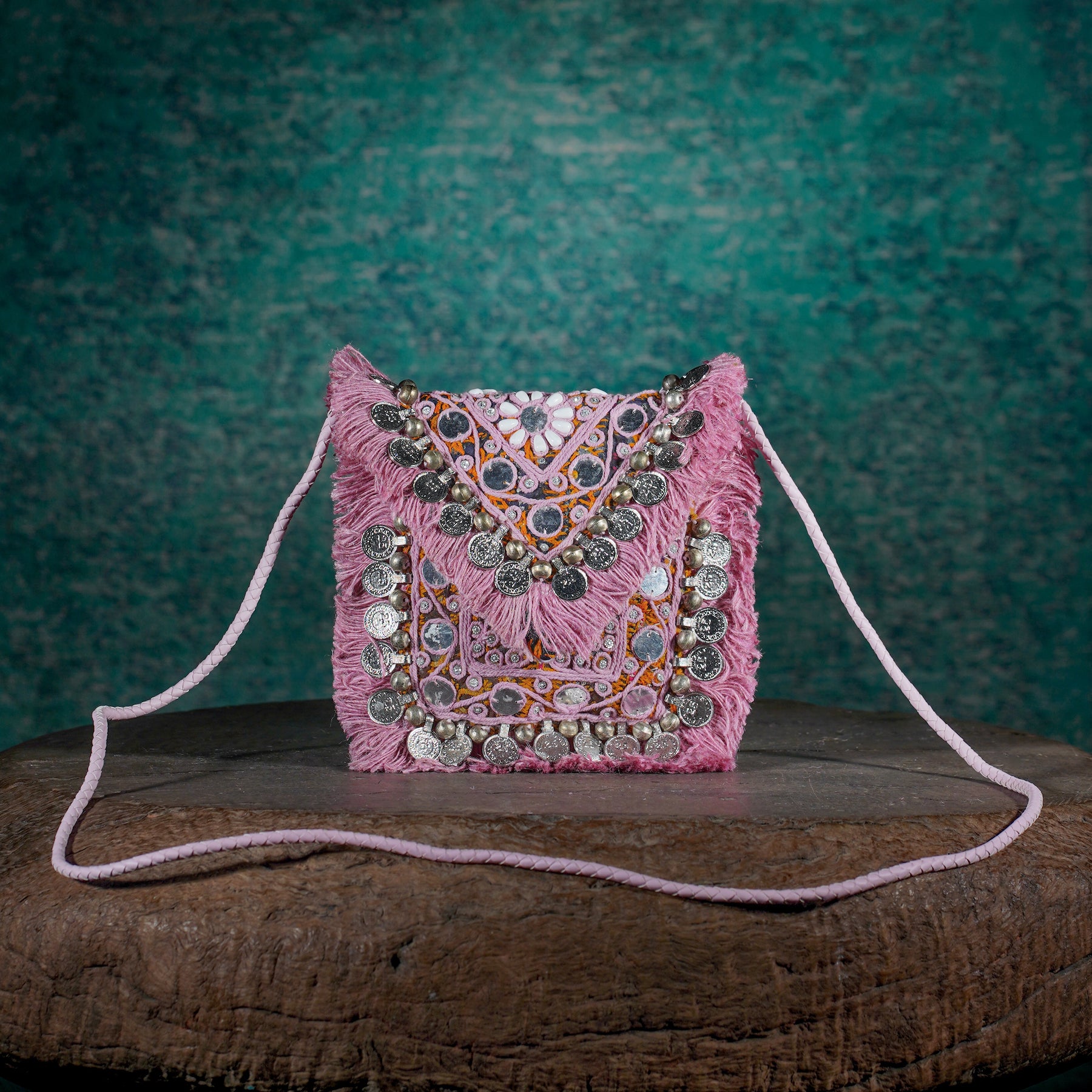 Pink Hichki Minion Clutch 010