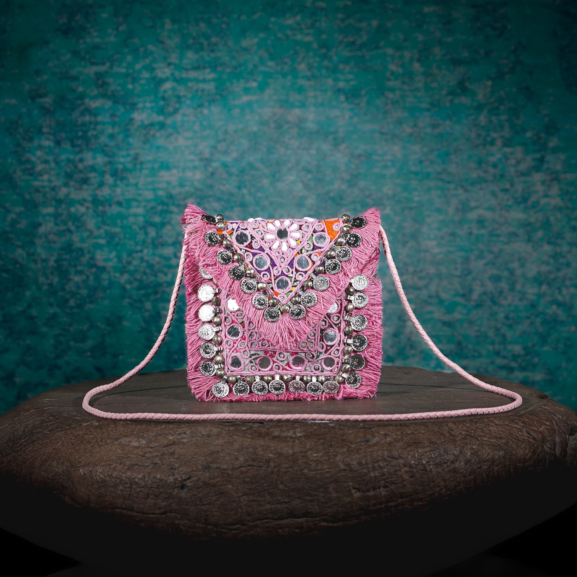 Pink Hichki Minion Clutch 017