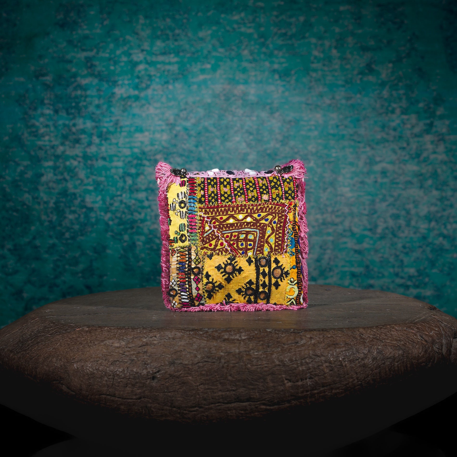 Pink Hichki Minion Clutch 019