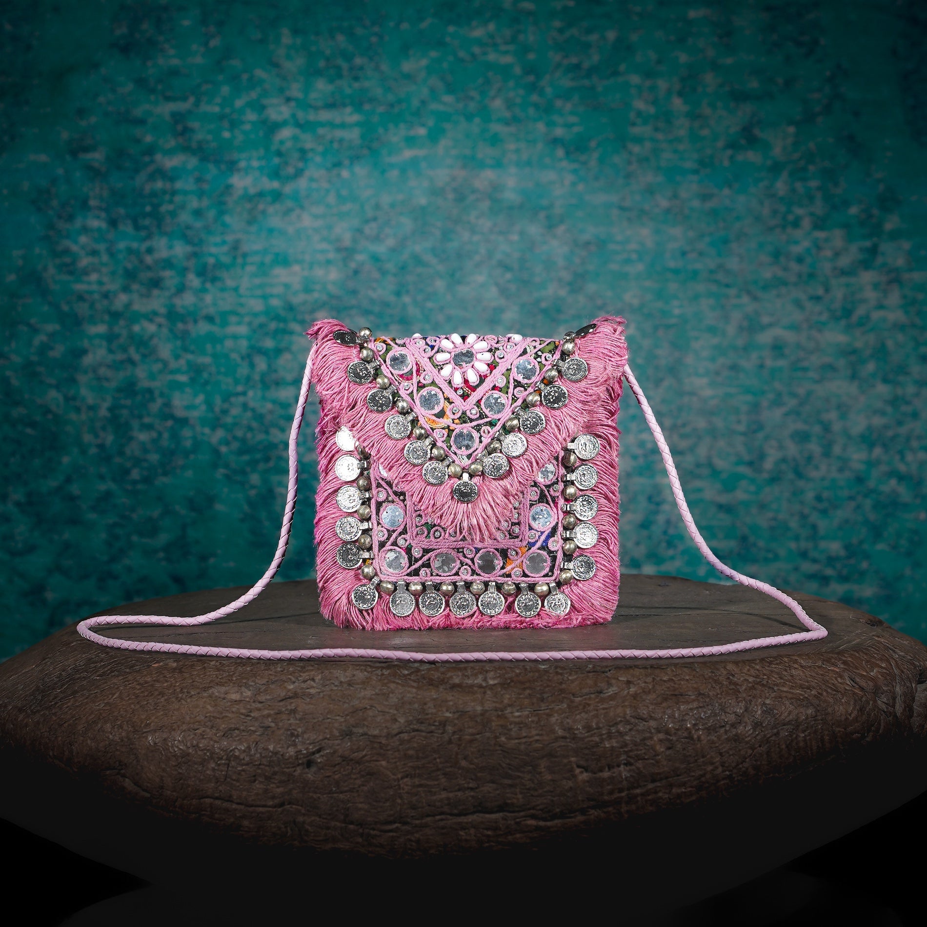 Pink Hichki Minion Clutch 020