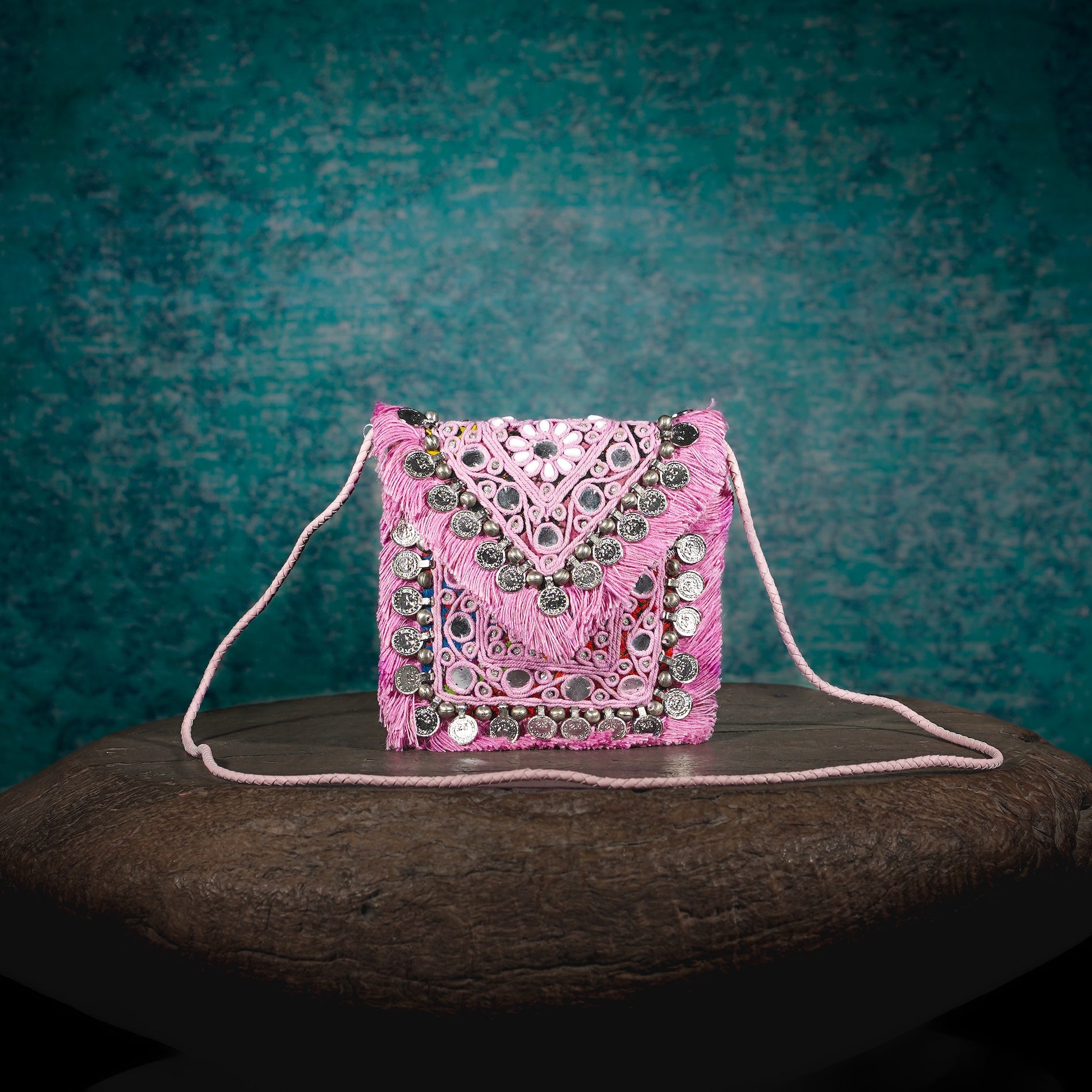 Pink Hichki Minion Clutch 021