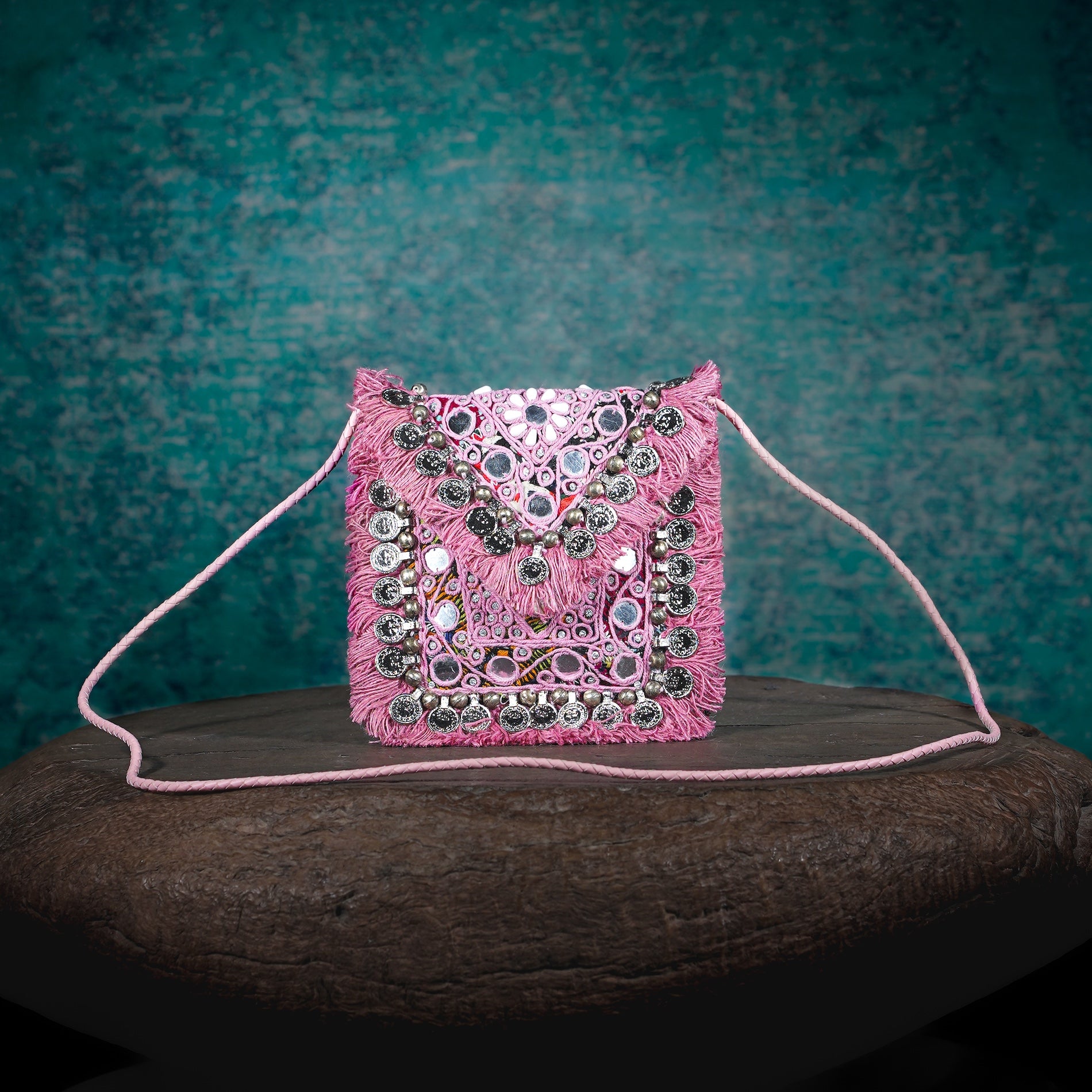 Pink Hichki Minion Clutch 022