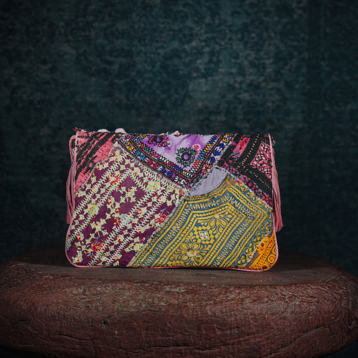 Pink Kalbelia Clutch 001