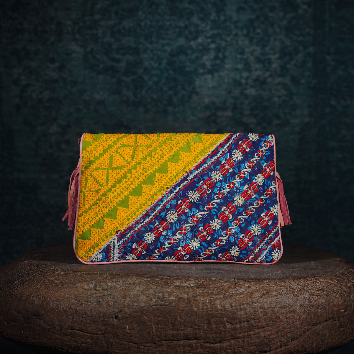 Pink Kalbelia Clutch 003