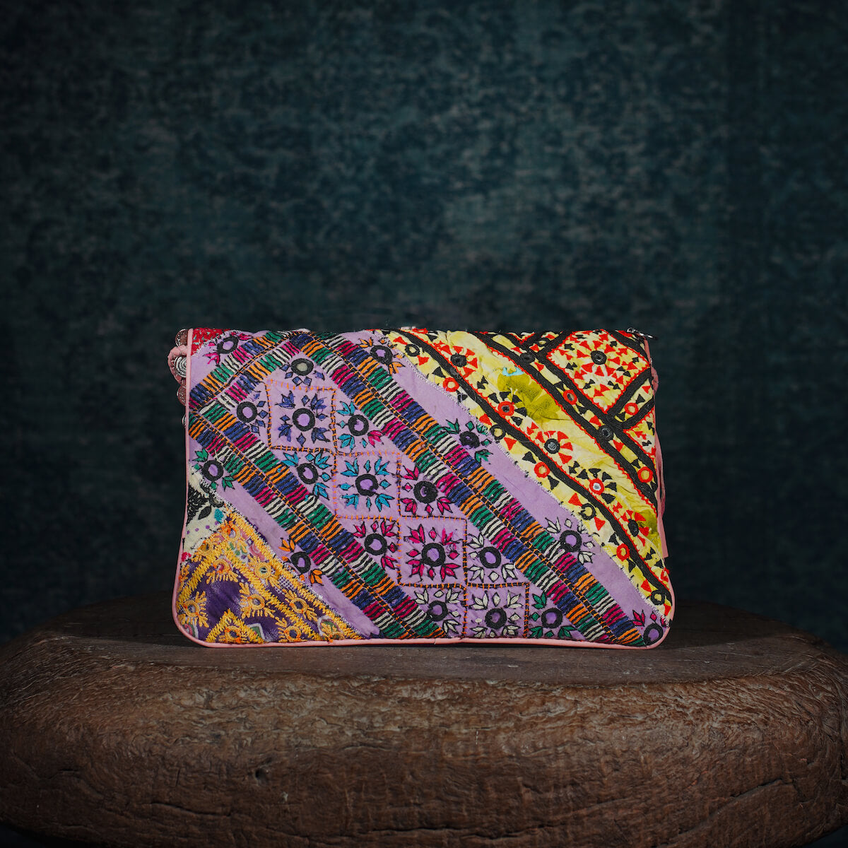 Pink Kalbelia Clutch 005