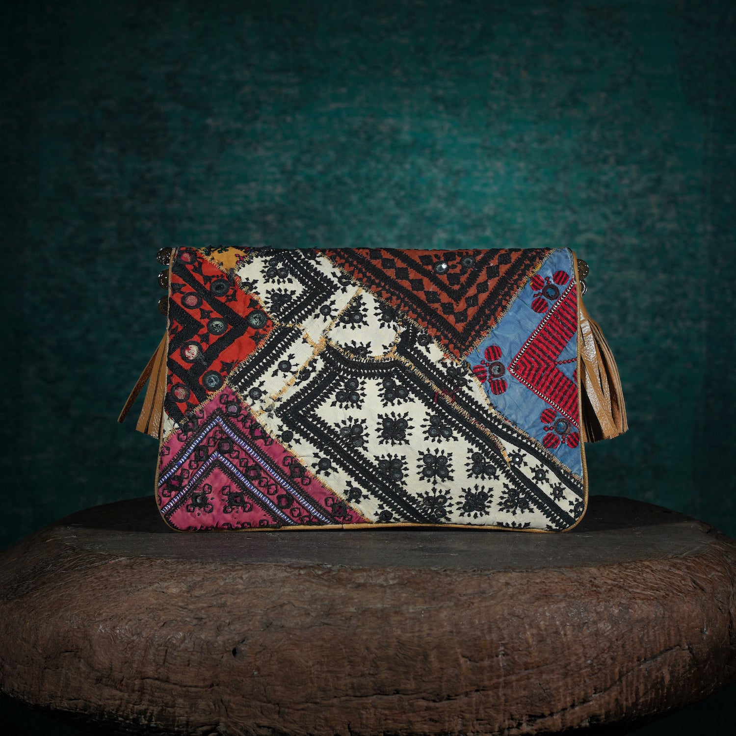 Beige Kalbelia Clutch 006