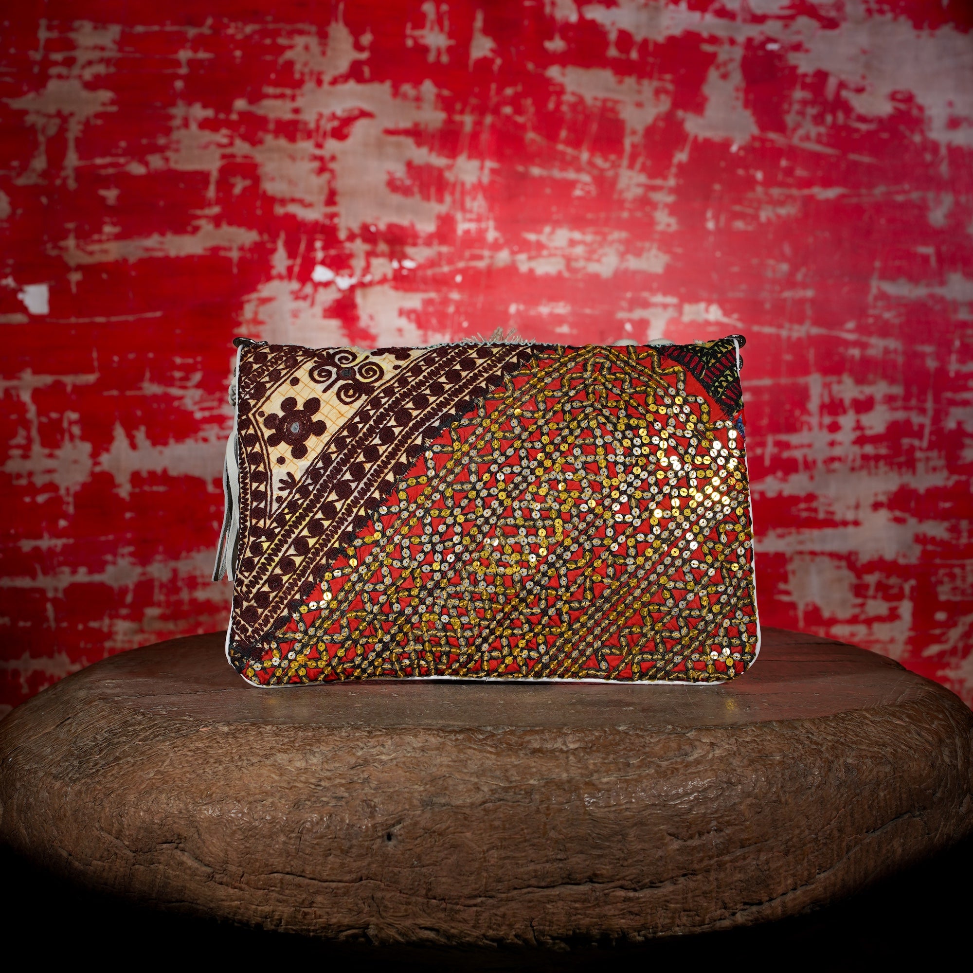 Cream Kalbelia Clutch 014