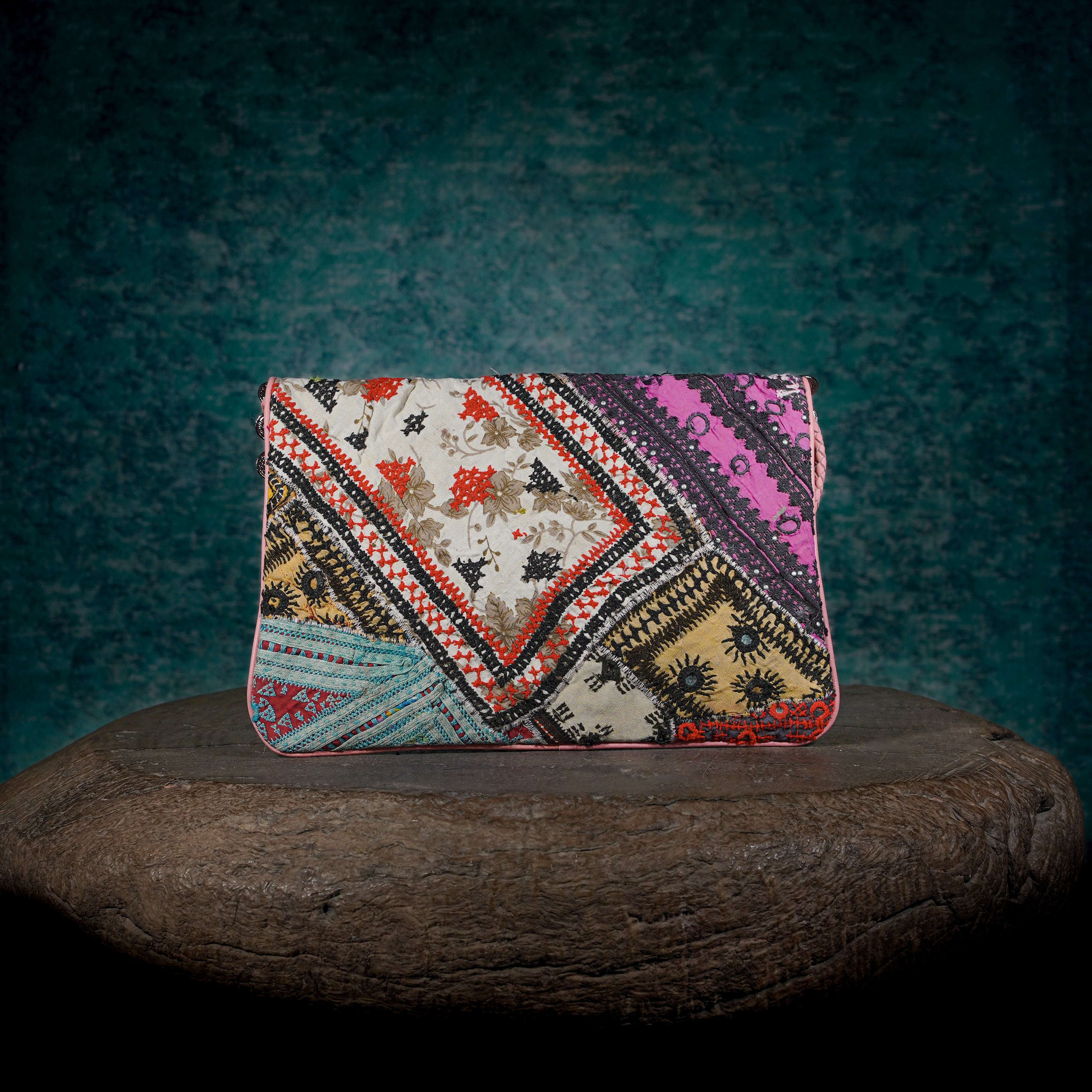 Pink Kalbelia Clutch 007