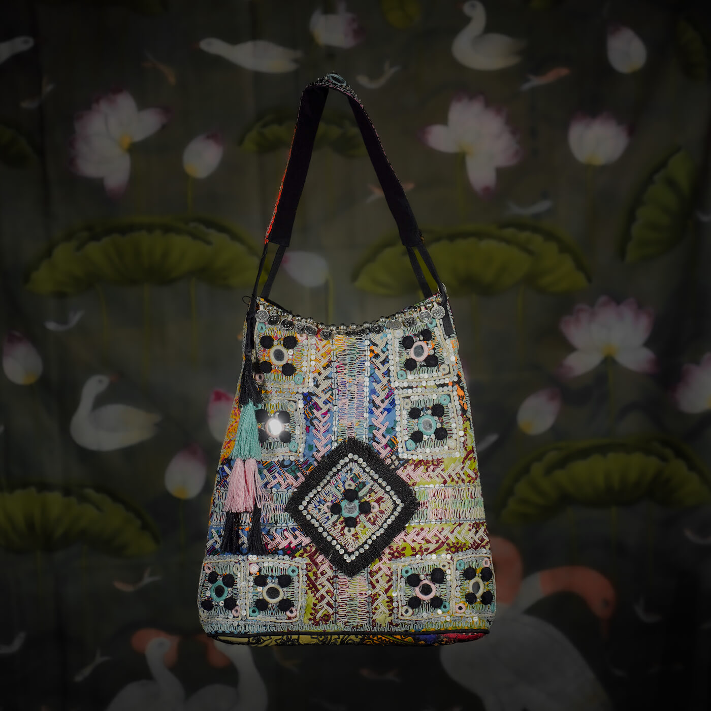 Black Kalbelia Tote 002