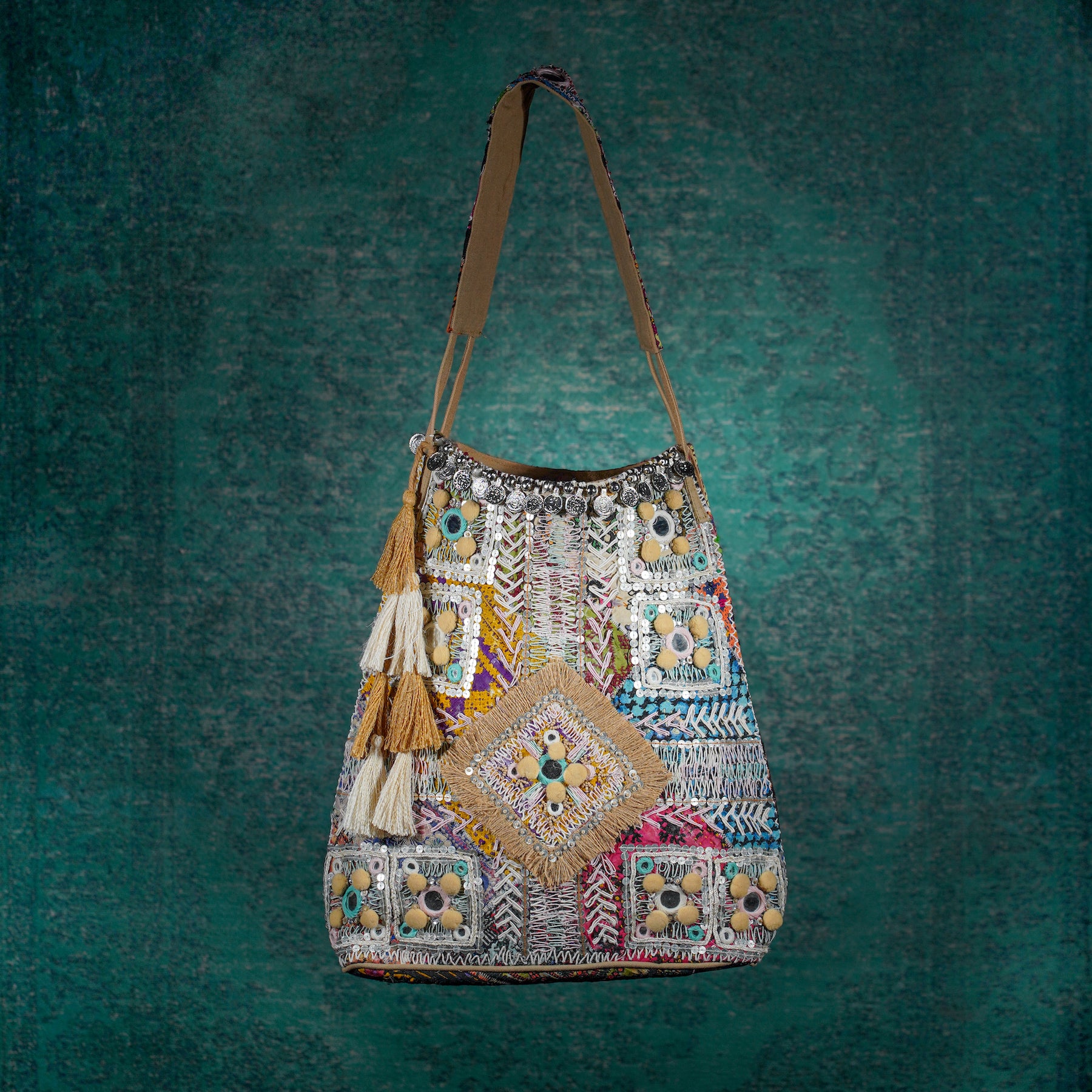 Beige Kalbelia Tote 006