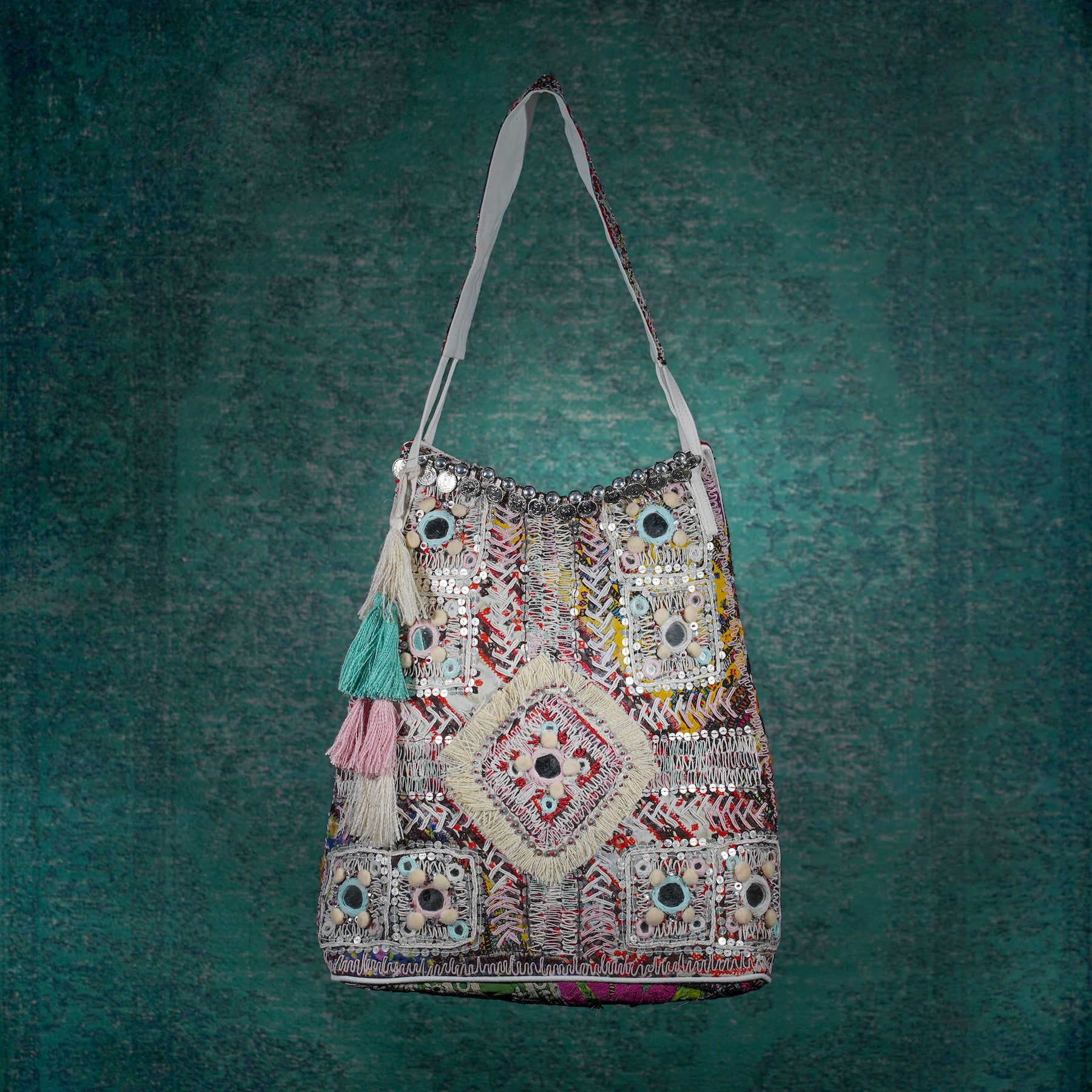 Cream Kalbelia Tote 006