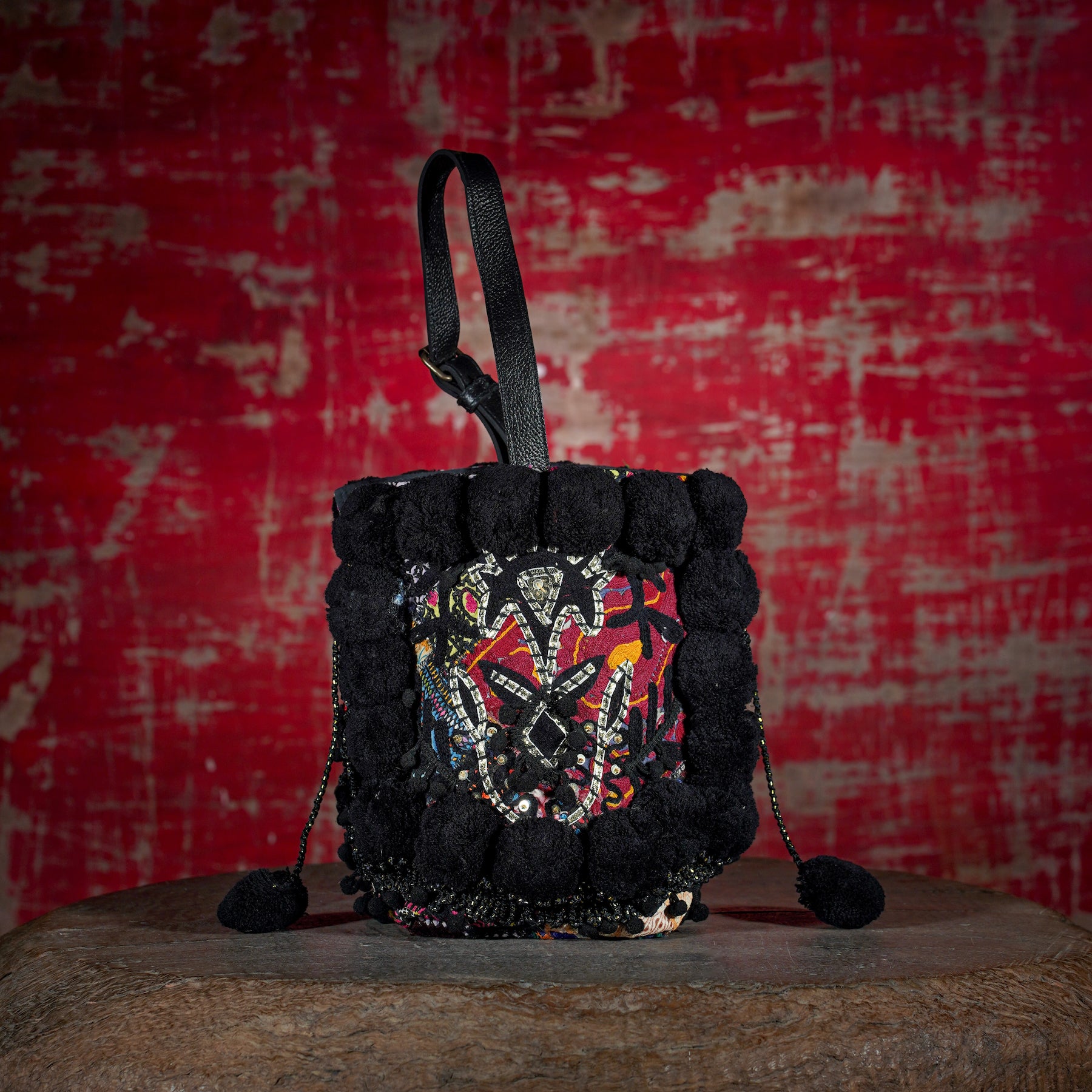 Black Lado Bucket Bag 006