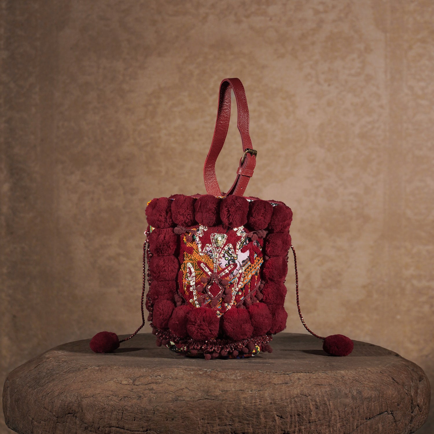 Burgundy Lado Bucket Bag 004