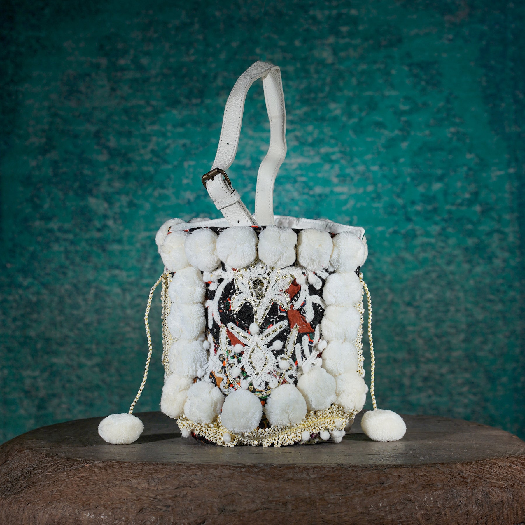 White Lado Bucket Bag 009