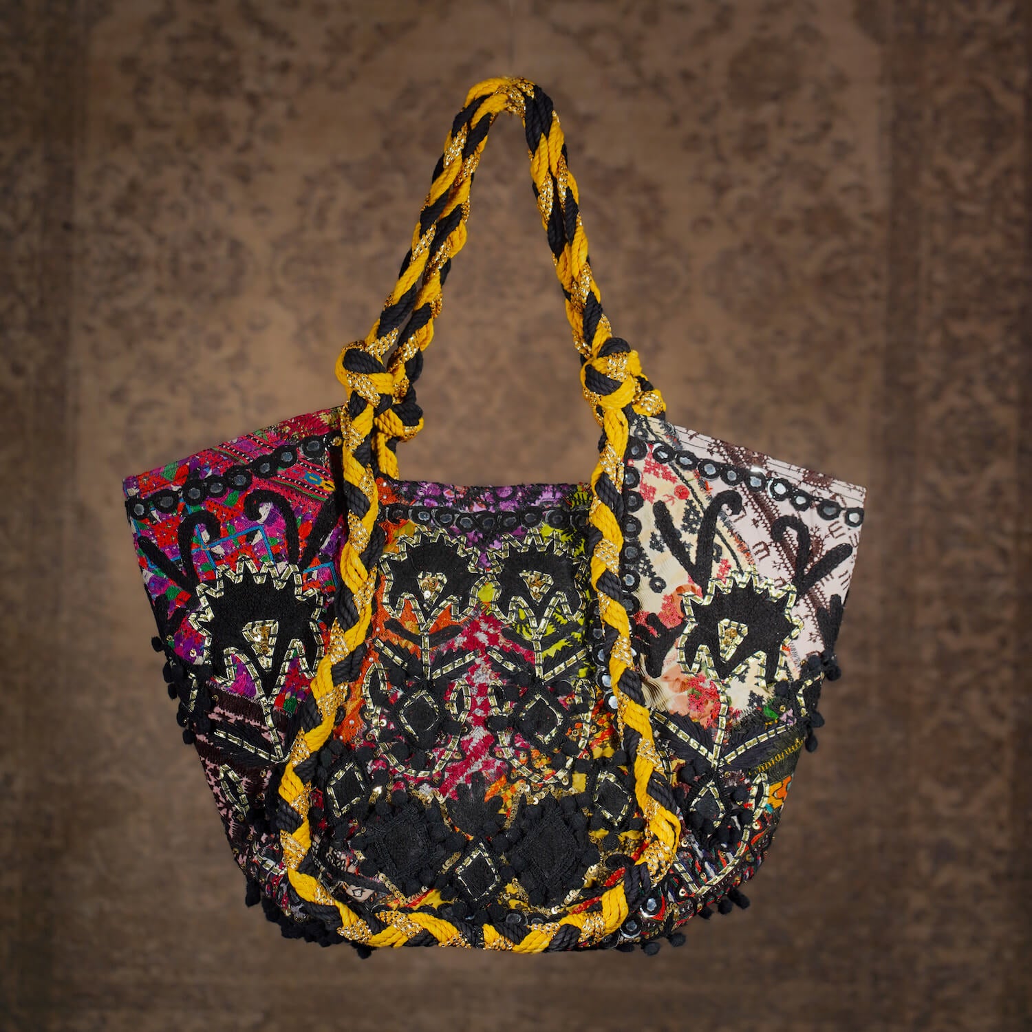 Black Lado Tote 002