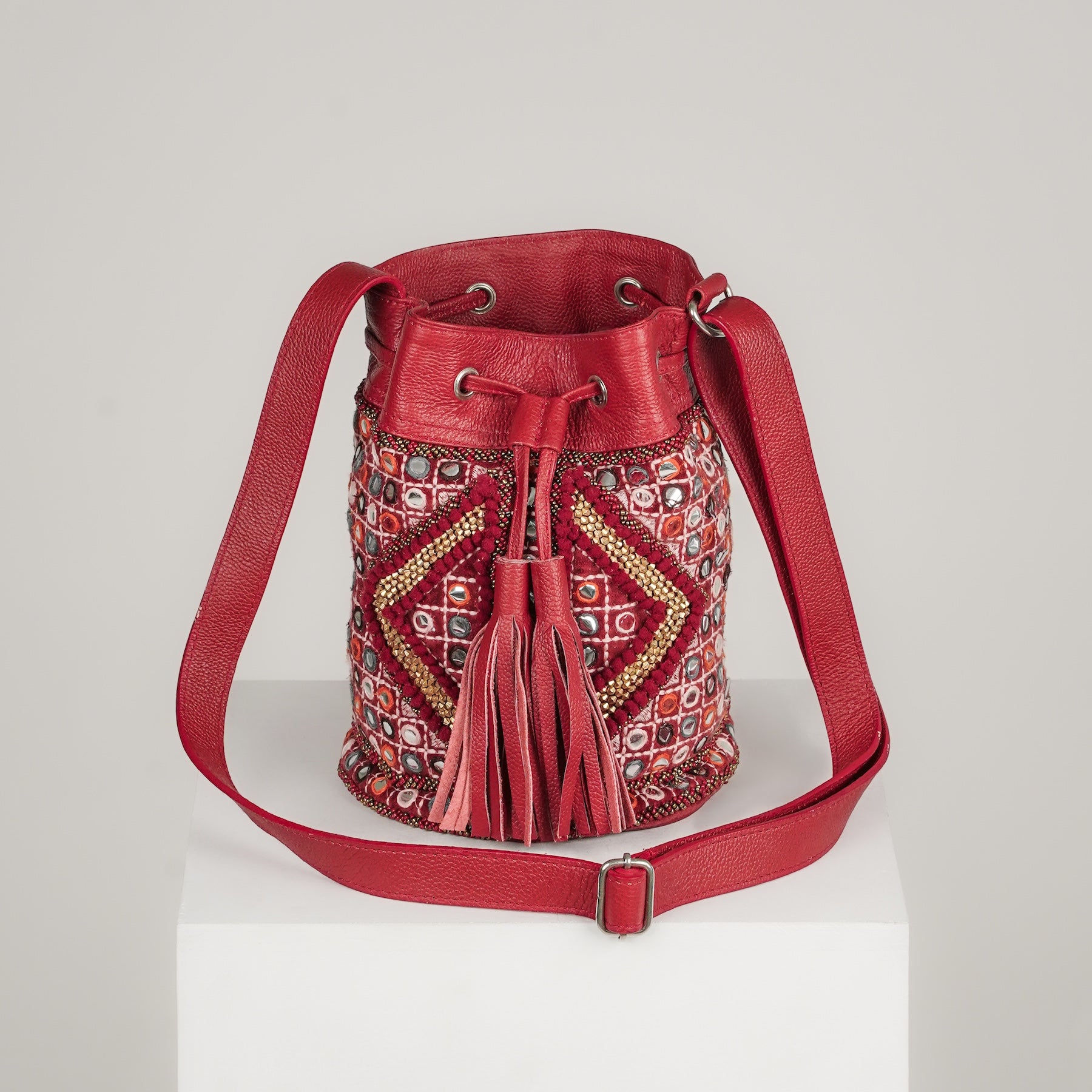 Mogra Bucket Bag - Burgundy