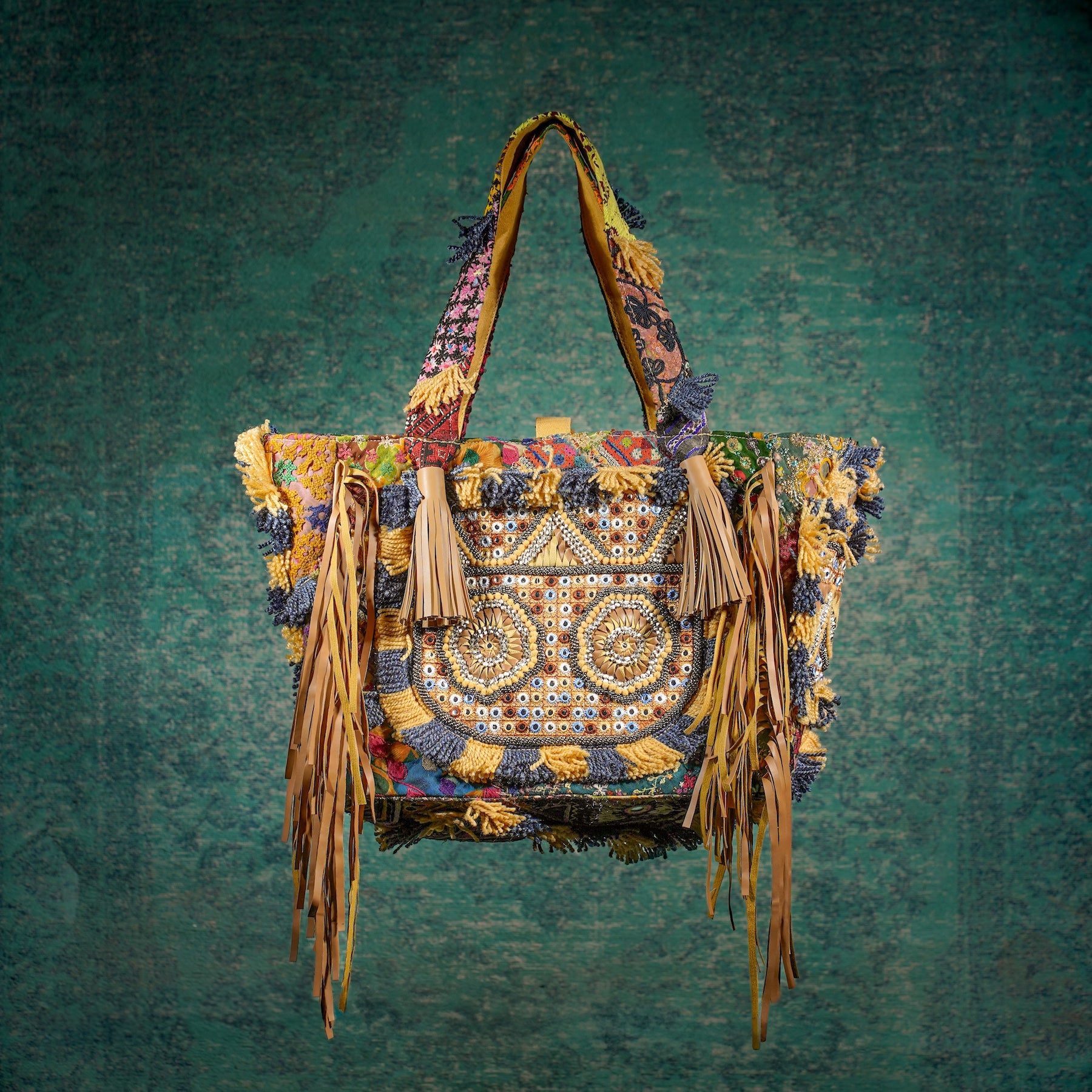 Beige Papaya Fringe Tote 005