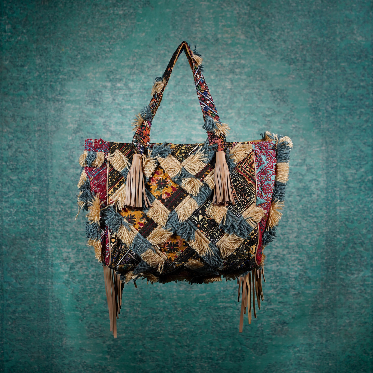 Beige Papaya Fringe Tote 006