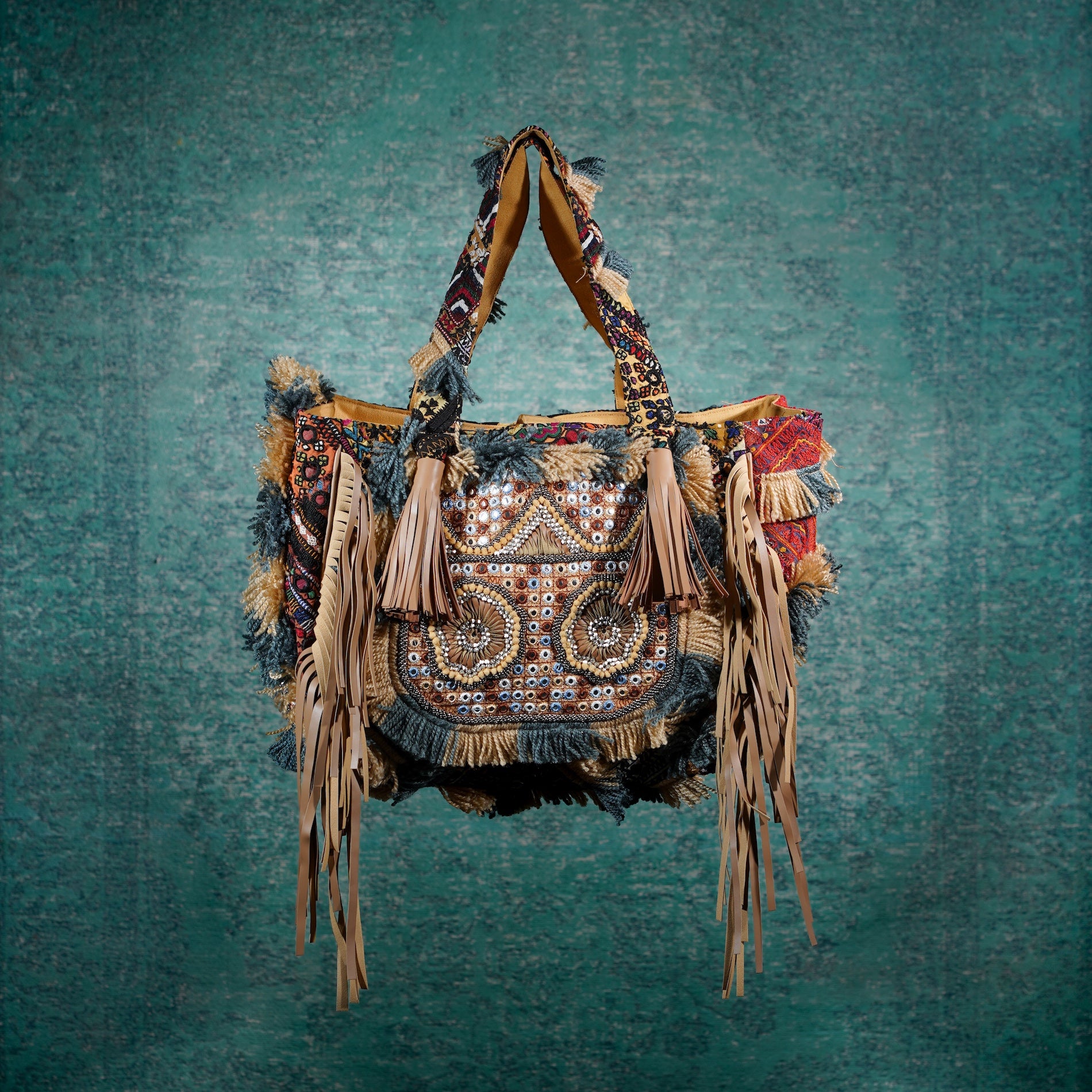 Beige Papaya Fringe Tote 008