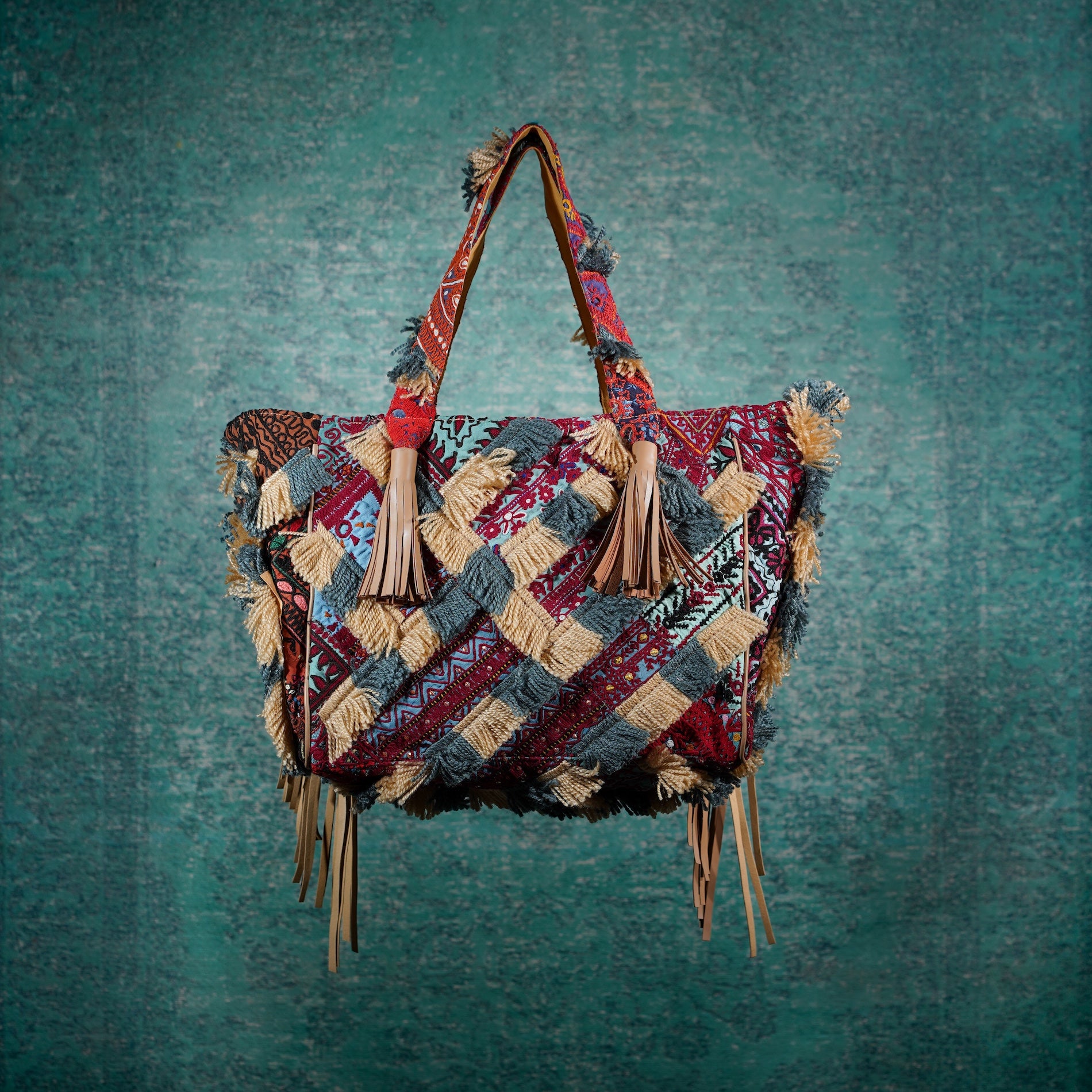 Beige Papaya Fringe Tote 009