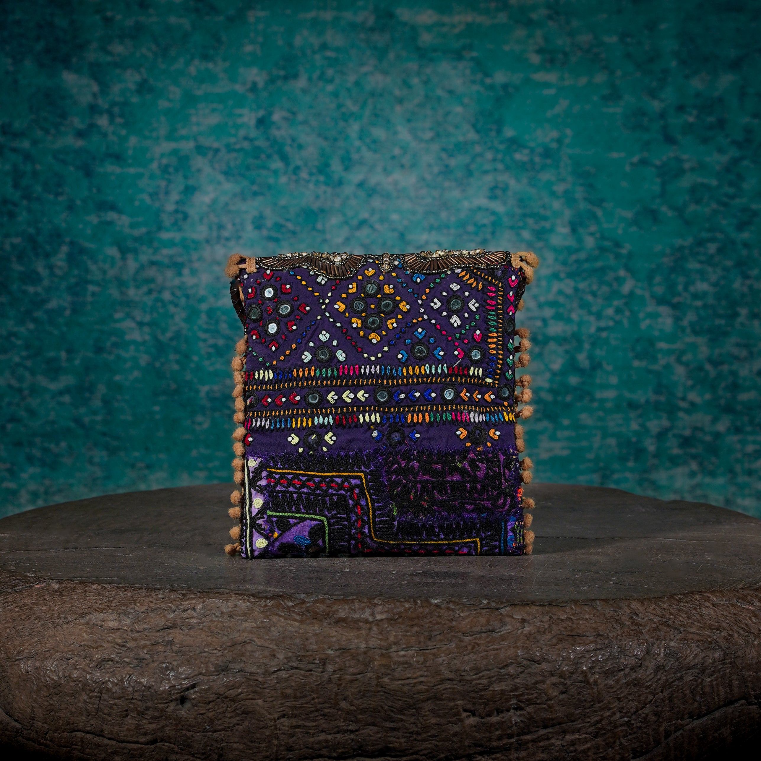 Beige Sitara Minion Clutch 013