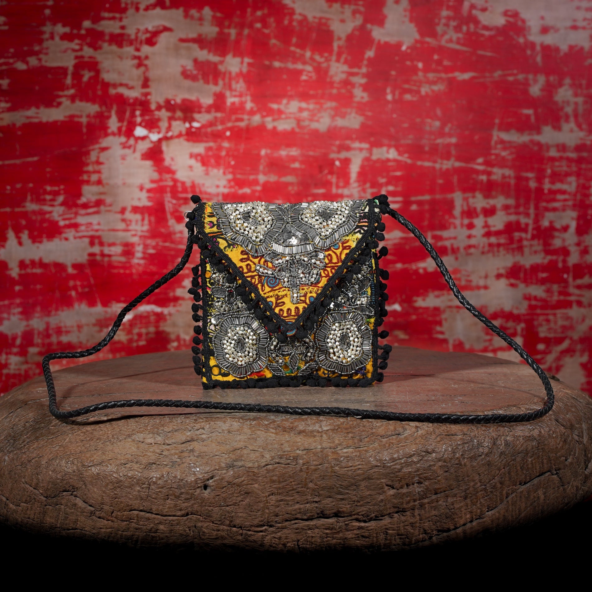 Black Sitara Minion Clutch 016