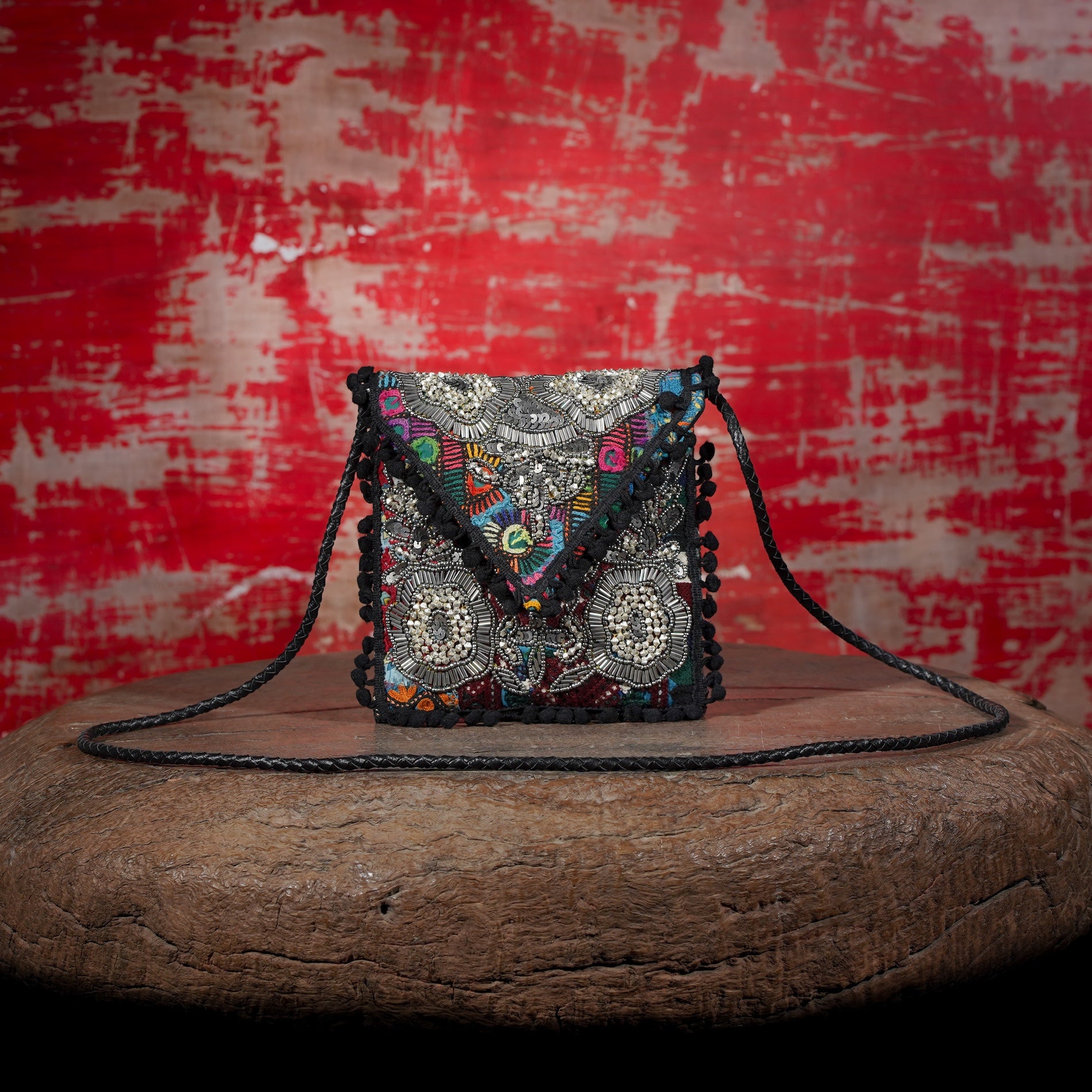 Black Sitara Minion Clutch 020