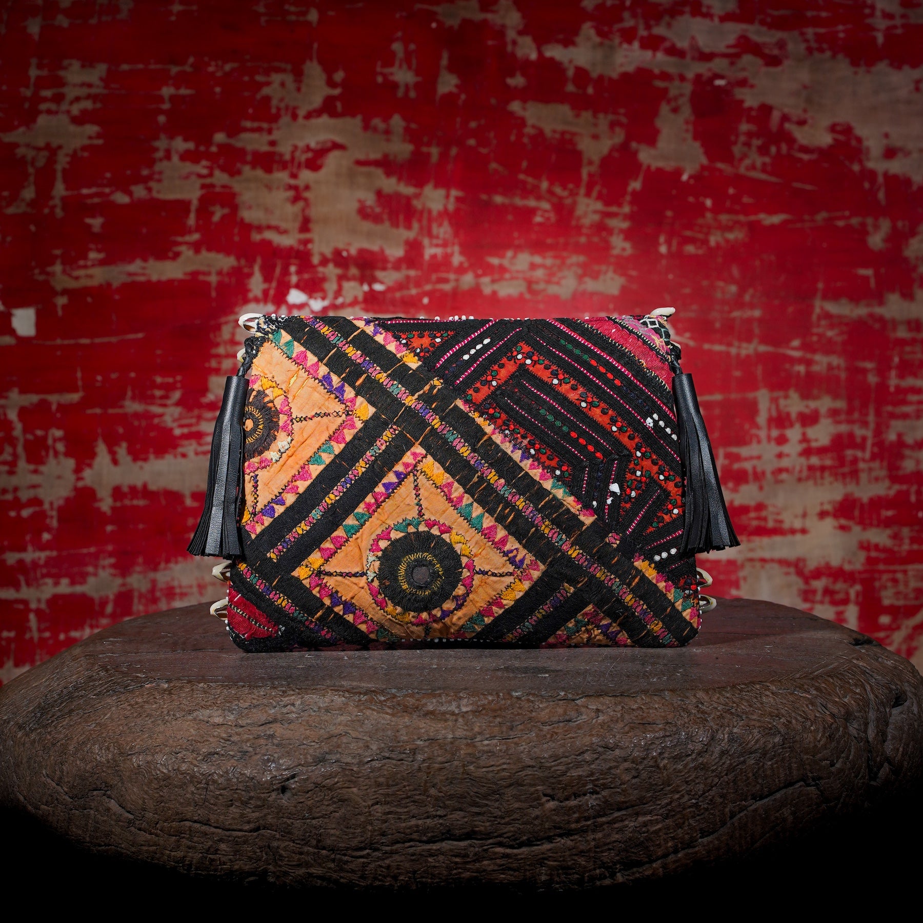 Black Thikri Clutch 007