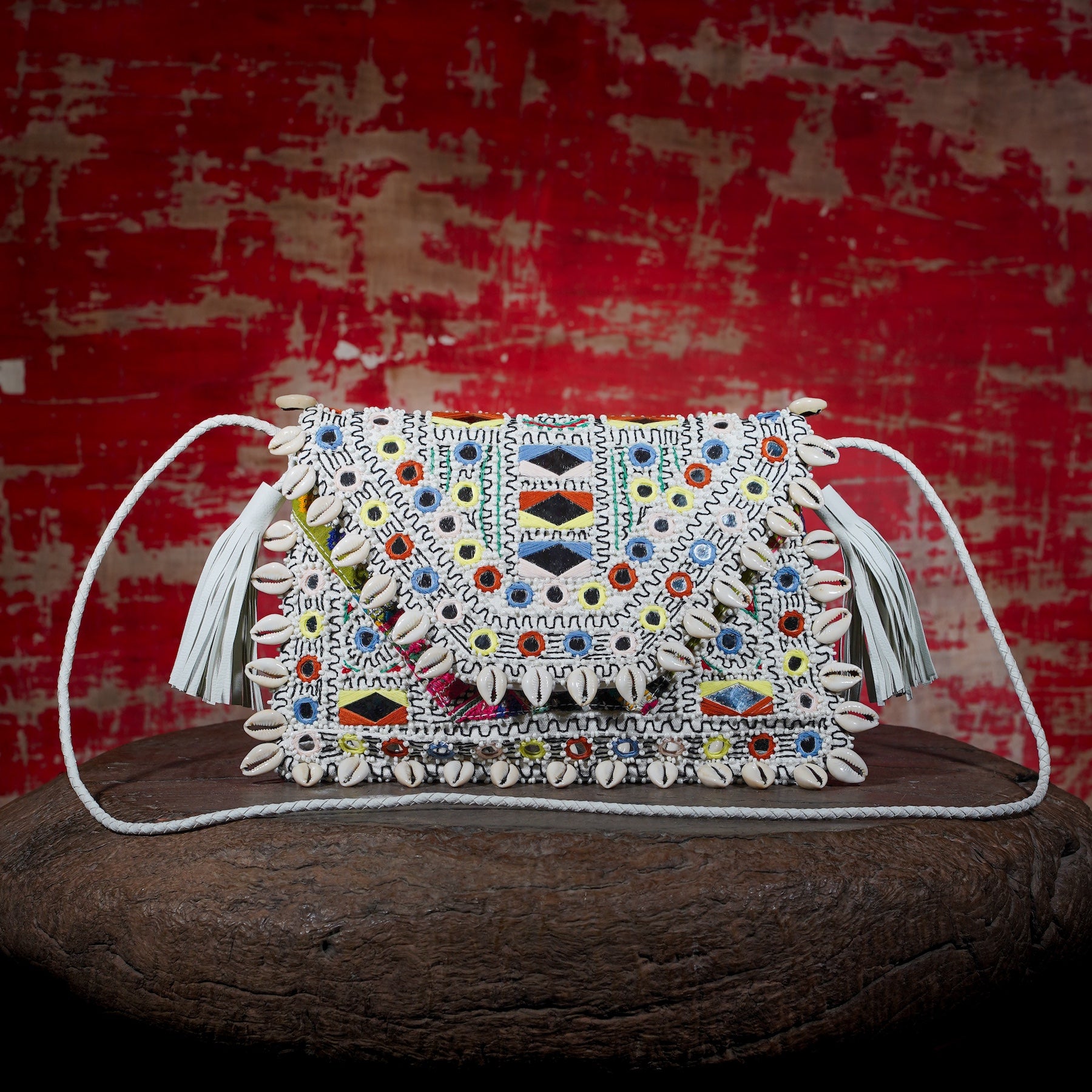 White Thikri Clutch 006