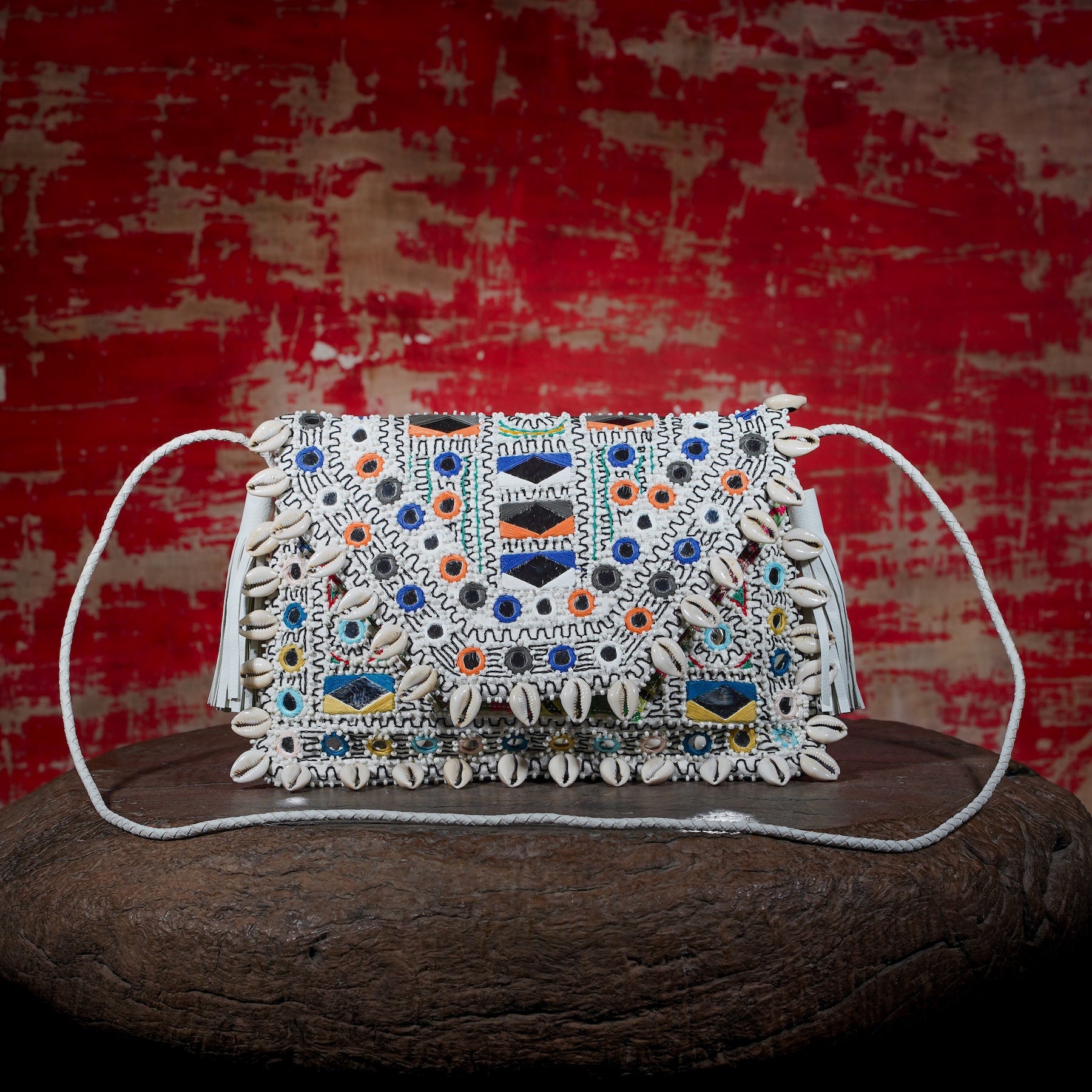 White Thikri Clutch 008