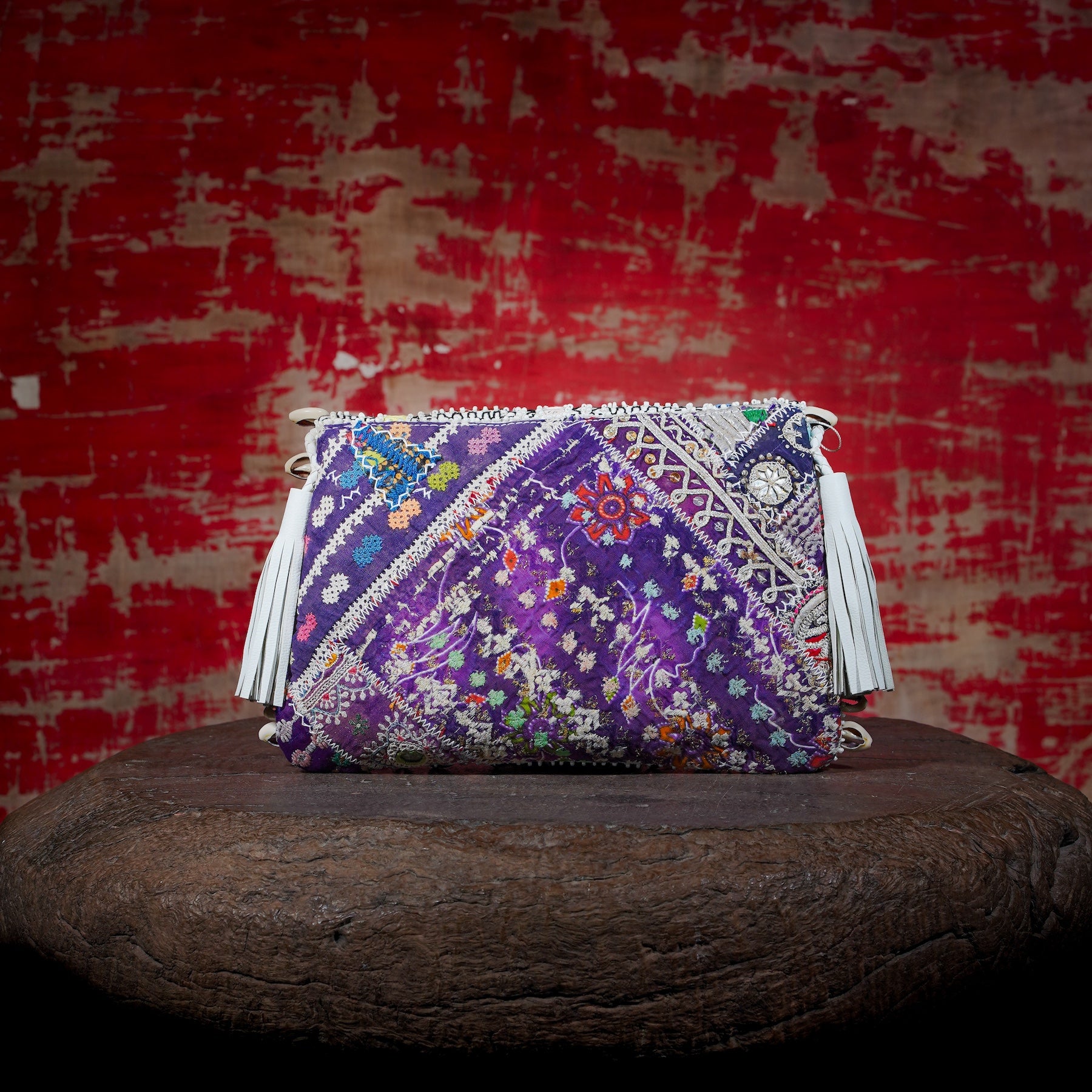 White Thikri Clutch 009