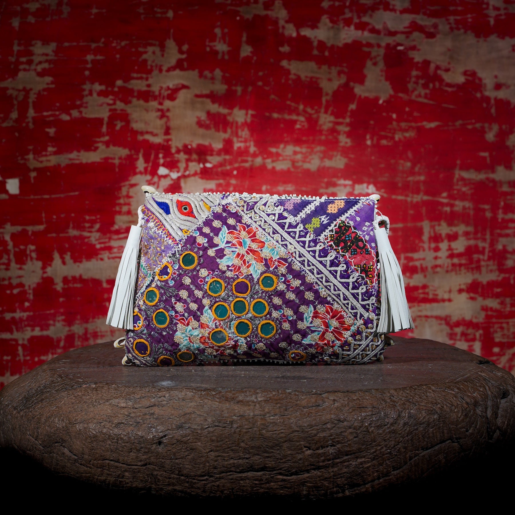 White Thikri Clutch 013